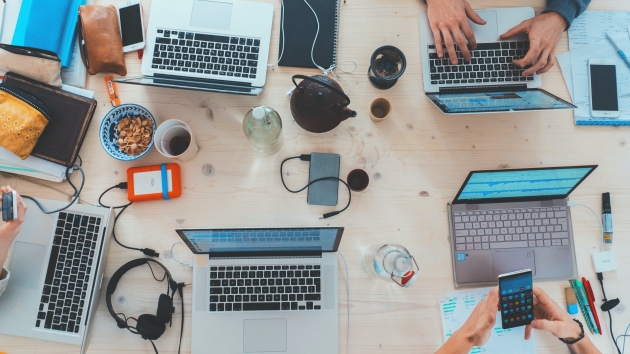 Nur 60 von 334 Digitalprojekten dieser Legislatur abgeschlossen - Um ihre digitalpolitischen Ziele dieser Legislatur noch zu erreichen müsste die Bundesregierung ihr Tempo verdoppeln - Quelle: Symbolbild / unsplash.com / Meyer